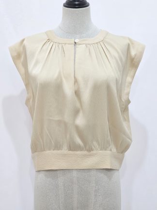 Top corto con scollo da annodare dietro